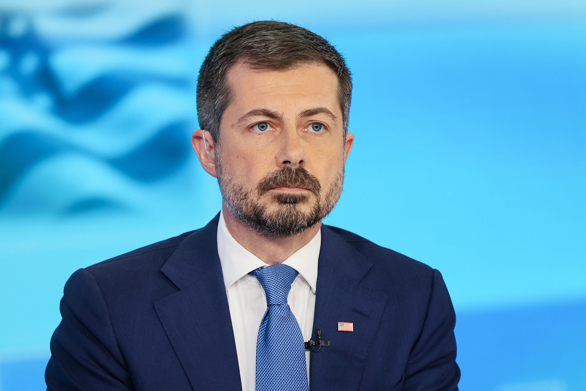 Pete Buttigieg endorsing term limits